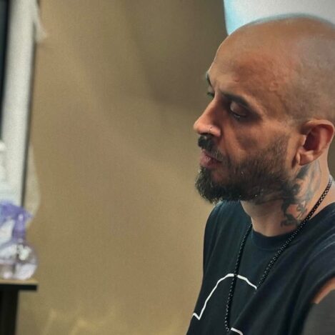 Nick tattoo artist (Greece) Ashen Rose_ATC25__1