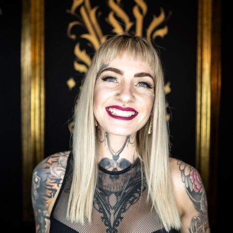 Yvonne Van de Rutter (Austria) Van de Rutter & Partner Tattoo Shop OG_ATC25__5